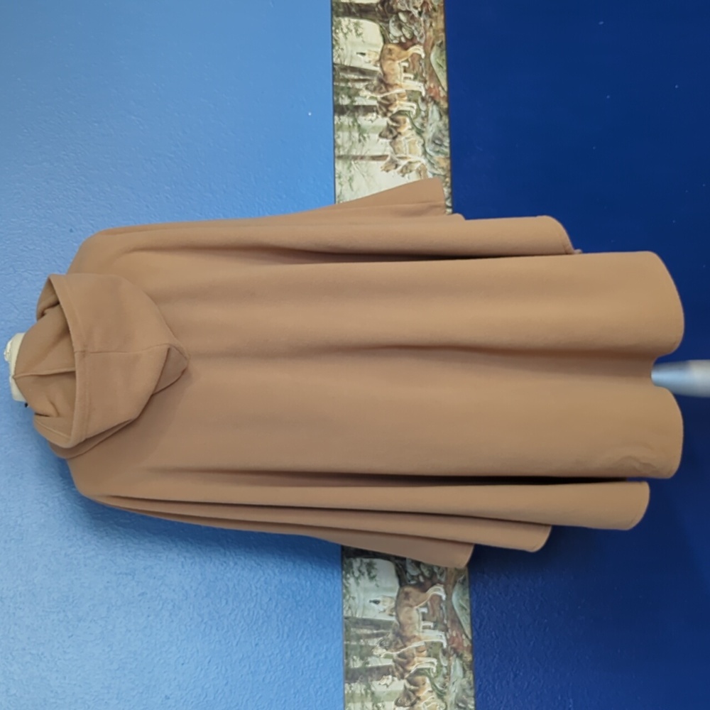 Le Moda poncho - Picture 2 of 7